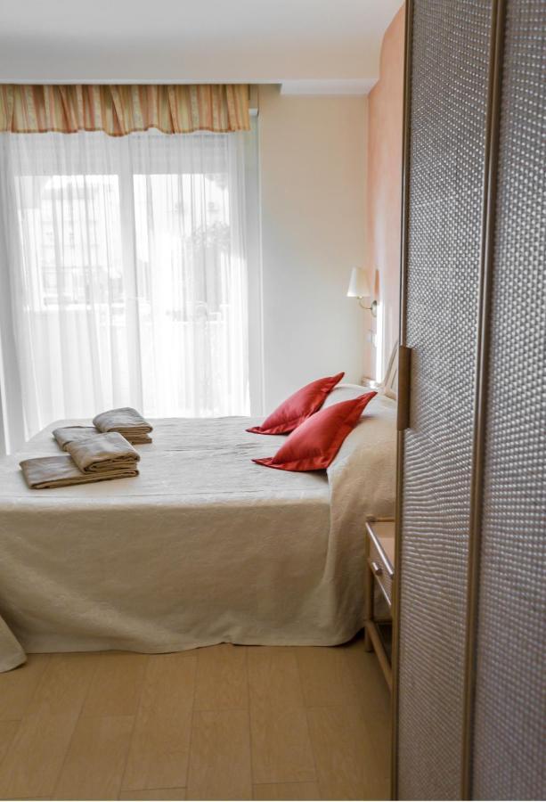 Hotel Derby Exclusive Milano Marittima Exterior foto
