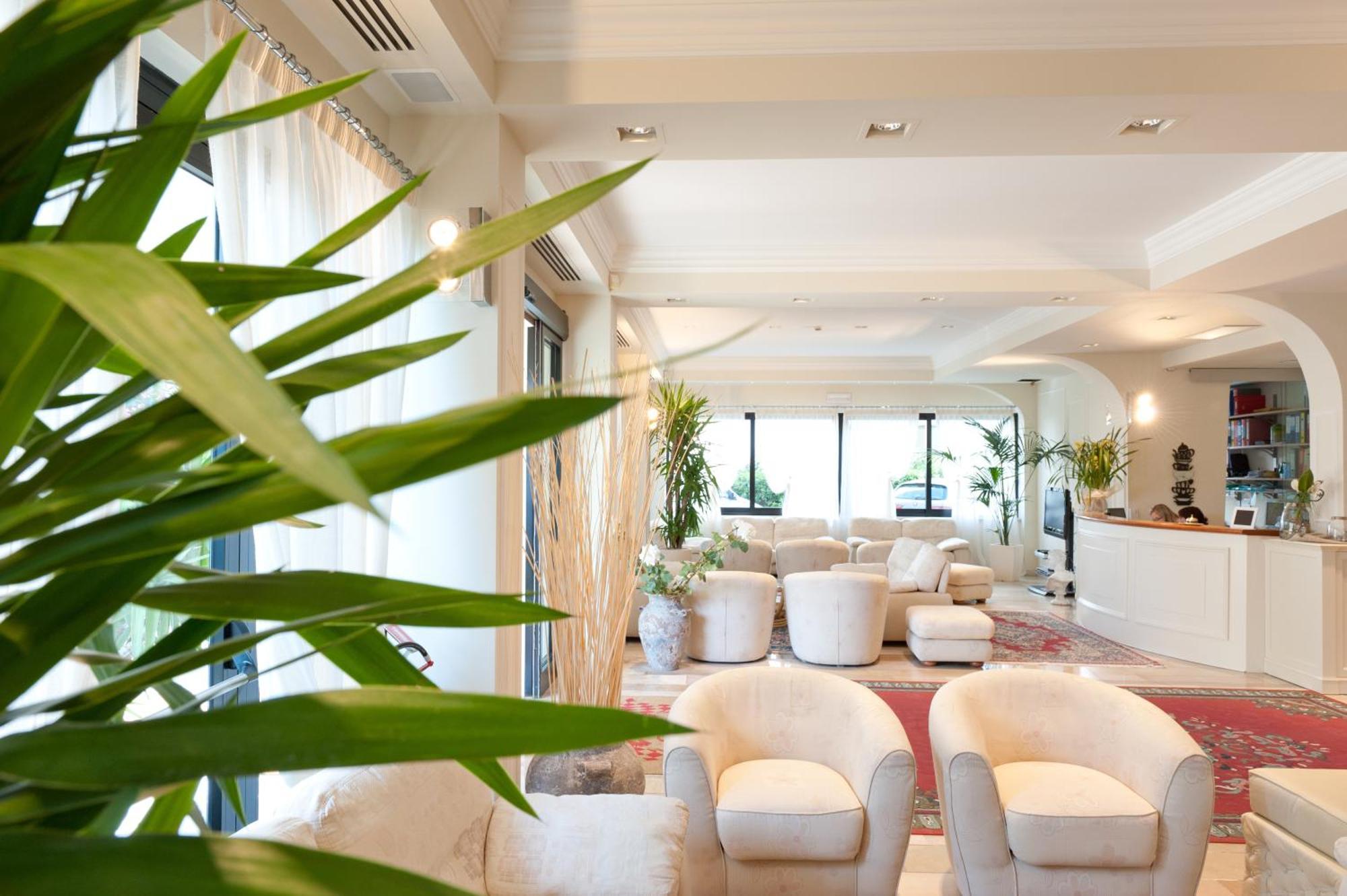 Hotel Derby Exclusive Milano Marittima Exterior foto